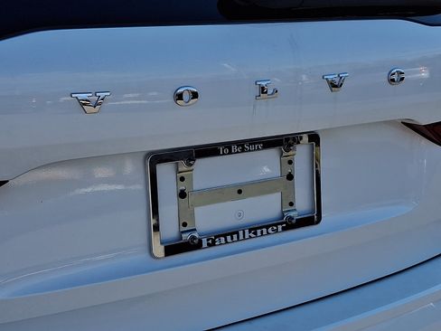 New 2026 Volvo XC60 B5 Core w/ Climate Package image 15