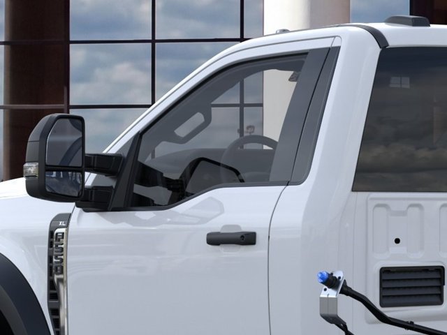 Used 2025 Ford F550 4x4 Regular Cab Super Duty image 20