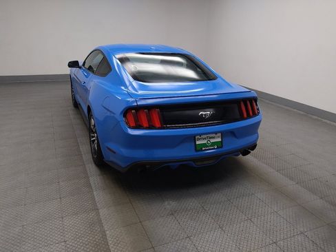 Used 2017 Ford Mustang Premium RWD image 5
