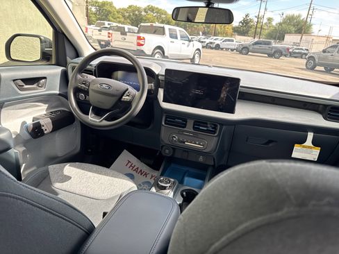 New 2025 Ford Maverick XLT image 13