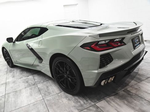 Used 2024 Chevrolet Corvette Stingray Coupe w/ Z51 Performance Package image 4