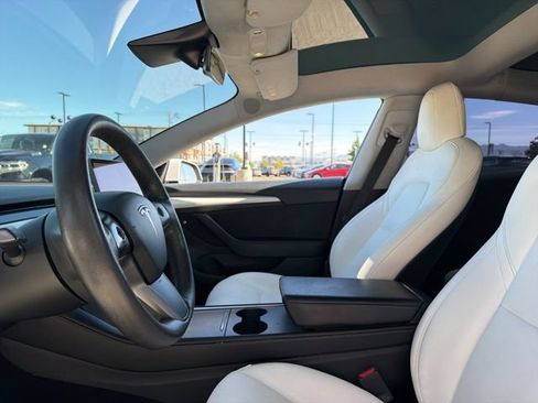 Used 2021 Tesla Model 3 Performance AWD/4WD image 21