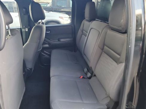 Used 2023 Nissan Frontier SV w/ Midnight Edition Package image 22
