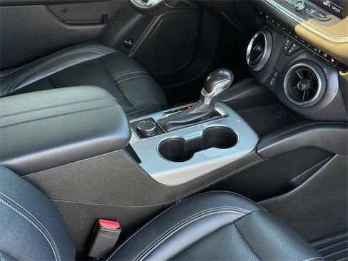 Used 2019 Chevrolet Blazer LT image 17