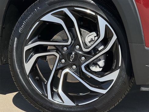 Used 2025 Chevrolet TrailBlazer RS w/ Driver Confidence Package image 10