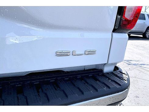 New 2026 GMC Sierra 1500 SLE AWD/4WD image 9