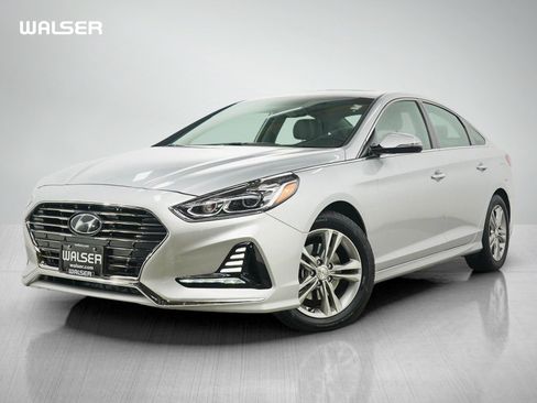 Used 2018 Hyundai Sonata Limited w/ Cargo Package FWD image 1