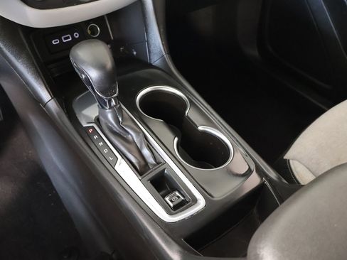 Used 2022 Chevrolet Equinox LT FWD image 7