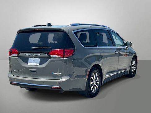 Used 2020 Chrysler Pacifica Limited w/ Advanced Safetytec Group FWD image 25