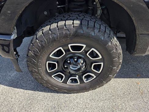 Used 2024 Ford F350 Platinum AWD/4WD image 9