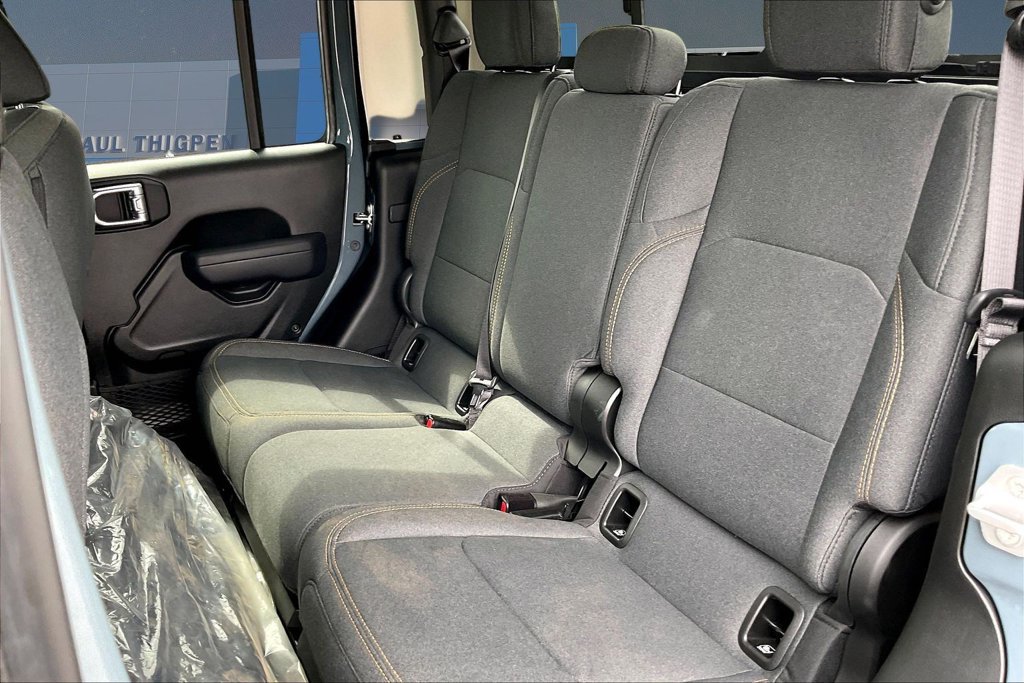 Used 2024 Jeep Gladiator Sport AWD/4WD image 25