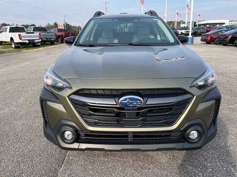 Used 2024 Subaru Outback Premium image 2