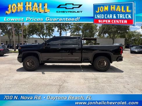 Used 2024 Chevrolet Silverado 2500 High Country w/ High Country Premium Package AWD/4WD image 5