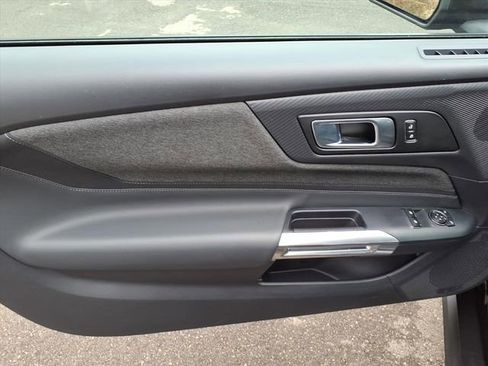 Used 2024 Ford Mustang Coupe image 11