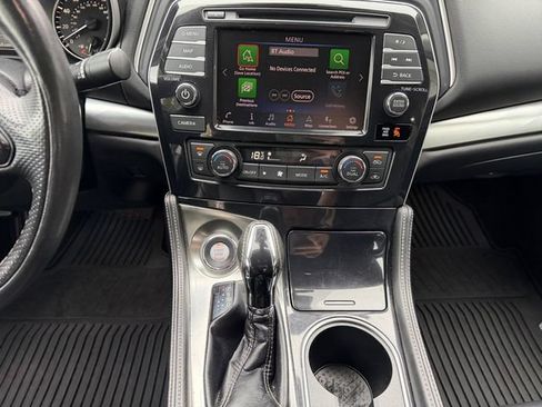 Used 2020 Nissan Maxima 3.5 SL FWD image 11