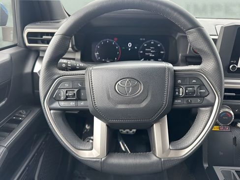 Used 2025 Toyota 4Runner TRD Sport image 12