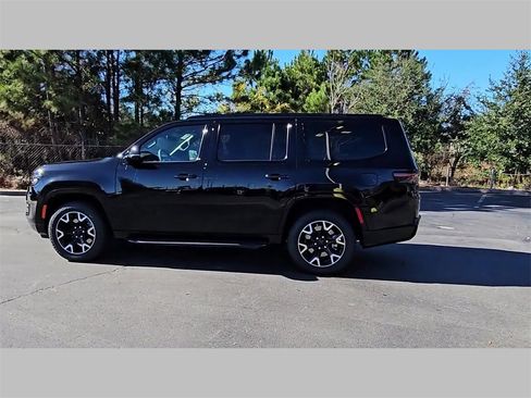 New 2025 Jeep Wagoneer Series II image 29