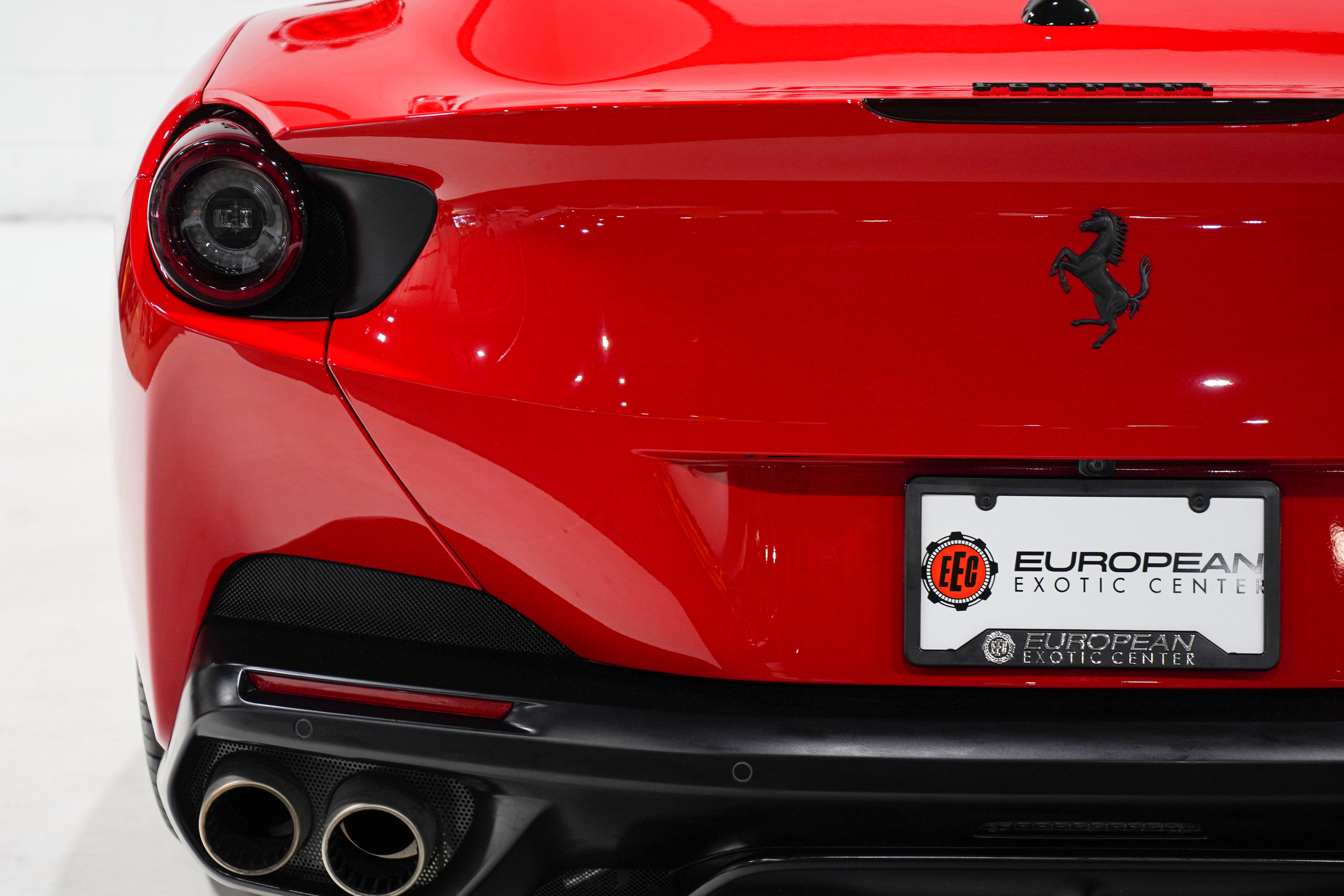 Used 2019 Ferrari Portofino RWD image 36