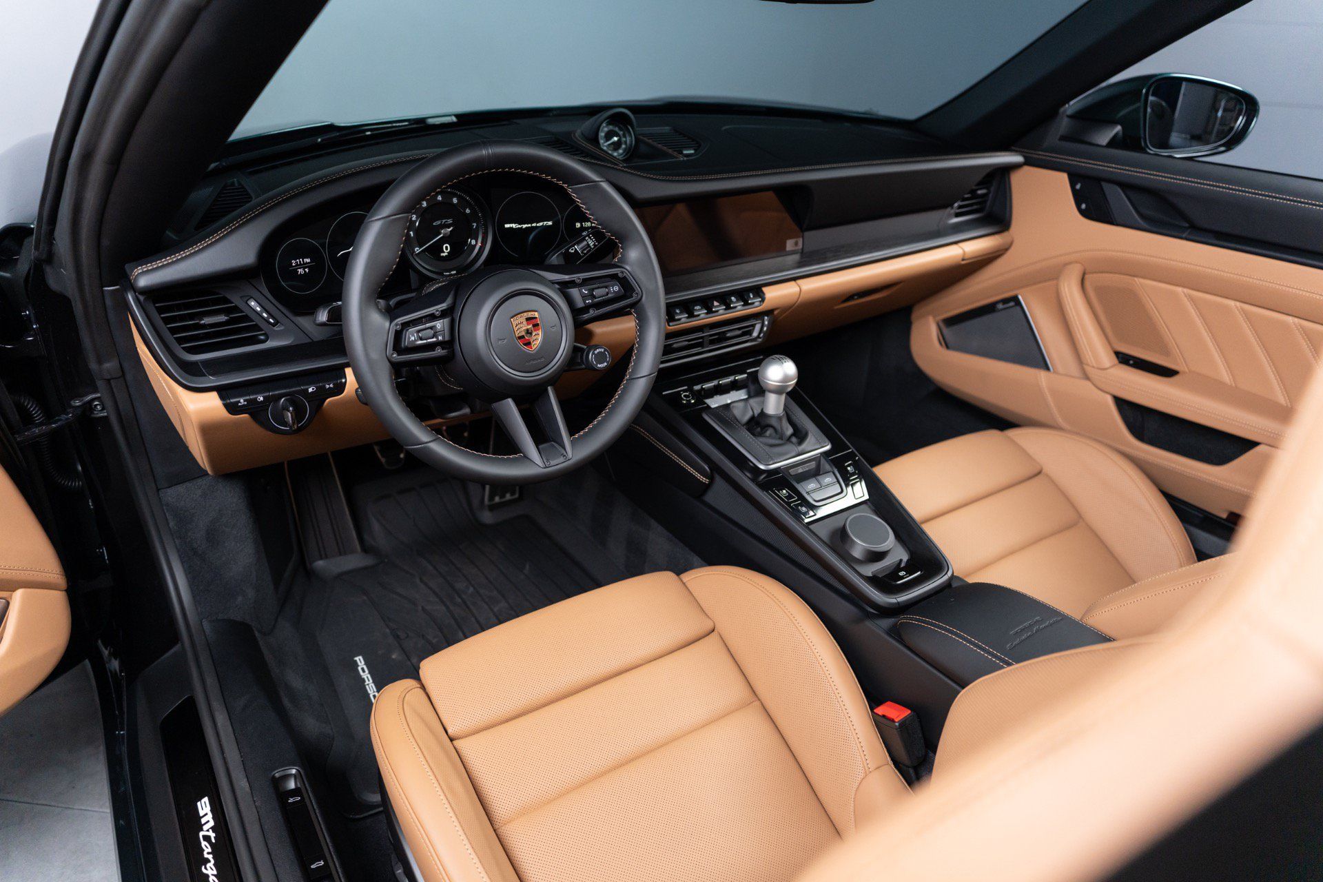 Used 2024 Porsche 911 Targa 4 GTS AWD/4WD image 34
