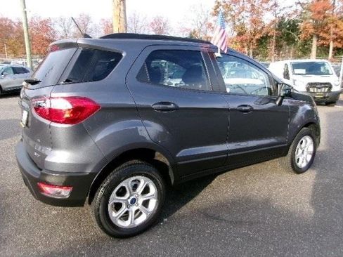 Certified 2022 Ford EcoSport SE image 5