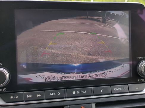 Used 2024 Nissan Altima 2.5 SR FWD image 19
