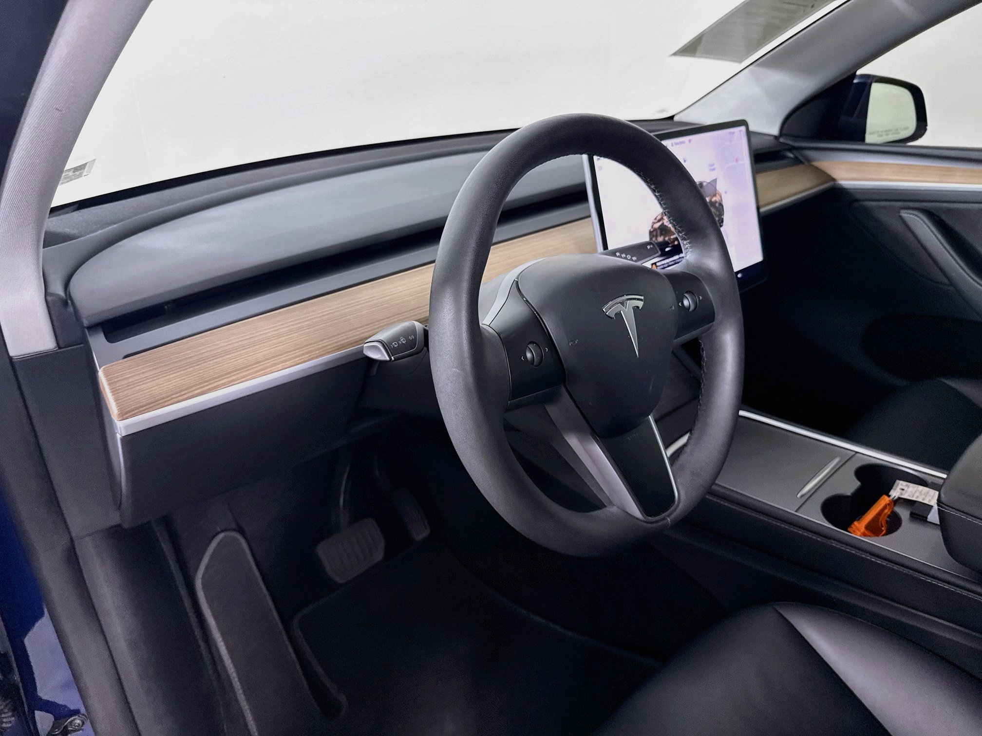 Used 2023 Tesla Model Y Long Range AWD/4WD image 9
