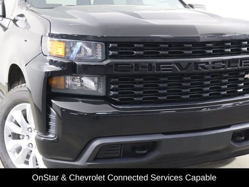 Used 2020 Chevrolet Silverado 1500 Custom w/ Custom Value Package AWD/4WD image 40