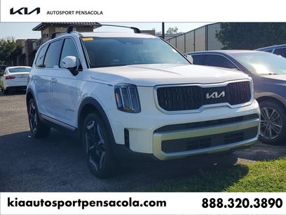 Used 2024 Kia Telluride EX w/ EX Captain's Chair Package