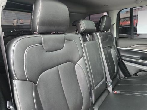 Used 2023 Jeep Grand Cherokee 4WD 4xe image 40