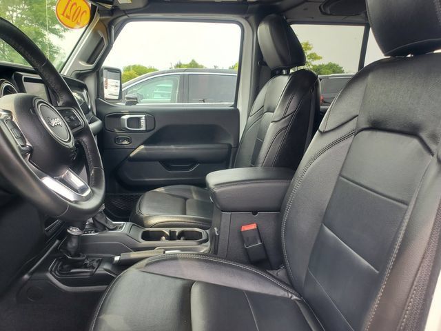 Used 2021 Jeep Wrangler Unlimited Sahara AWD/4WD image 6