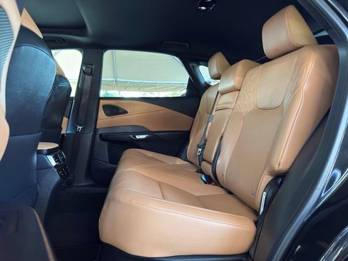 Used 2025 Lexus RX 350 Premium w/ Convenience Package FWD image 18
