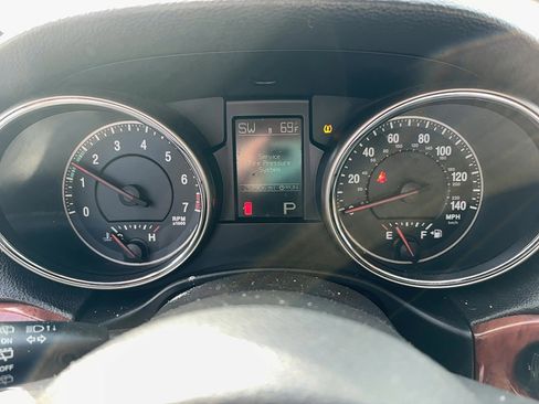 Used 2013 Jeep Grand Cherokee Limited image 17