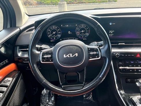 Used 2022 Kia Carnival SX Prestige FWD image 20