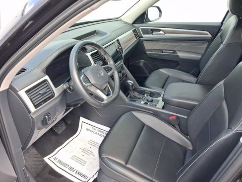 Used 2023 Volkswagen Atlas SEL image 4