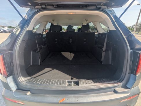 Certified 2023 Kia Sorento LX image 13