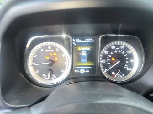 Used 2017 Nissan Titan SV image 2