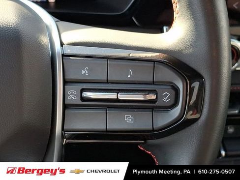 Used 2023 Chevrolet Colorado Z71 w/ Z71 Convenience Package 2 image 24