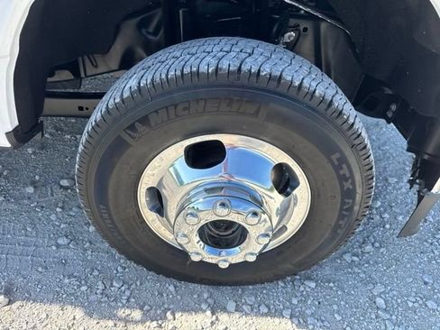 Used 2026 Ford F350 XL w/ FX4 Off-Road Package AWD/4WD image 27