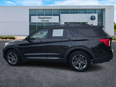 Used 2024 Ford Explorer XLT w/ Equipment Group 202A image 9