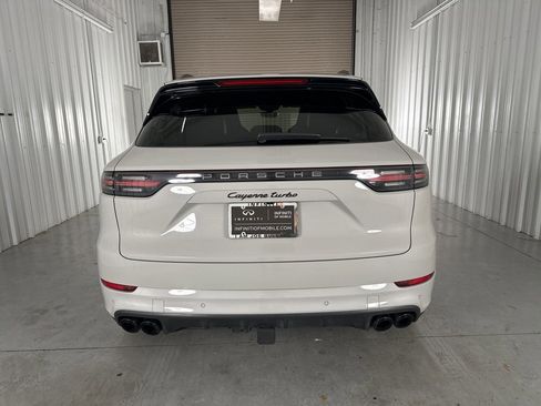 Used 2021 Porsche Cayenne Turbo image 6