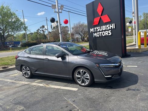 Used 2018 Honda Clarity Plug-In Hybrid image 1