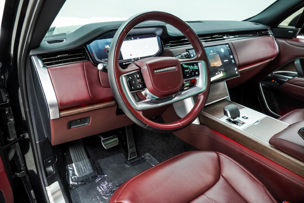 Used 2024 Land Rover Range Rover SE AWD/4WD image 21