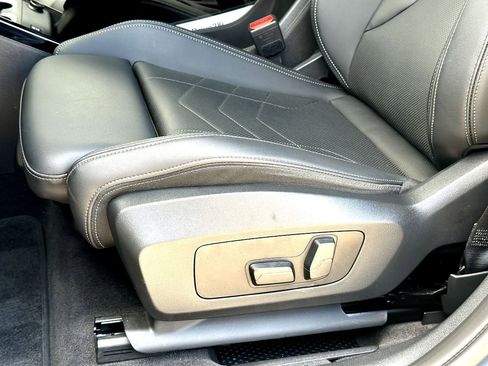 Certified 2025 BMW X2 xDrive28i image 12