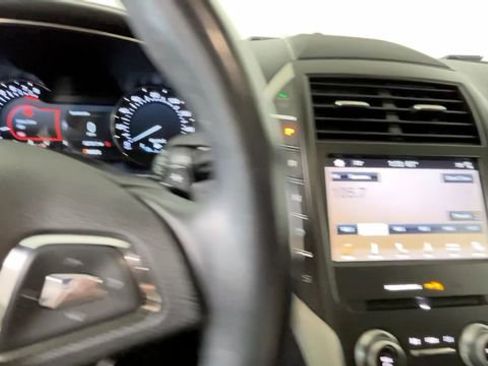 Used 2019 Lincoln MKC Reserve w/ MKC Climate Package AWD/4WD image 23
