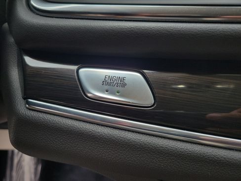 Used 2023 Buick Enclave Essence w/ Experience Buick Package FWD image 32