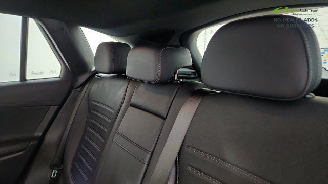 Used 2025 Mercedes-Benz GLC 300 4MATIC image 44