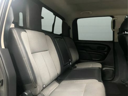 Used 2017 Nissan Titan S AWD/4WD image 13