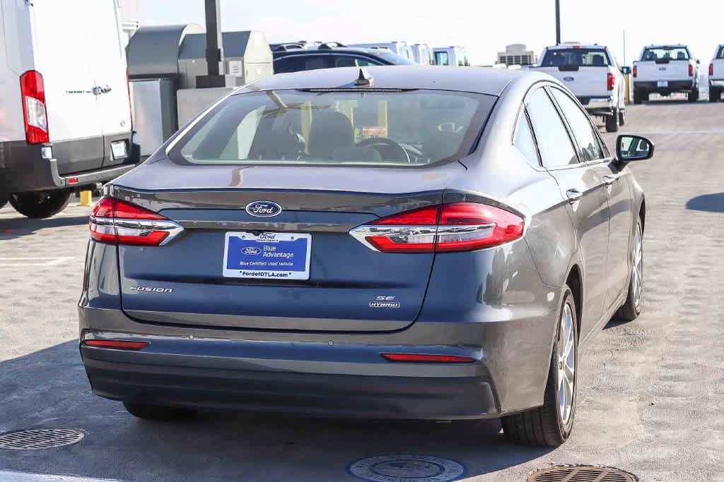 Certified 2020 Ford Fusion SE FWD image 2