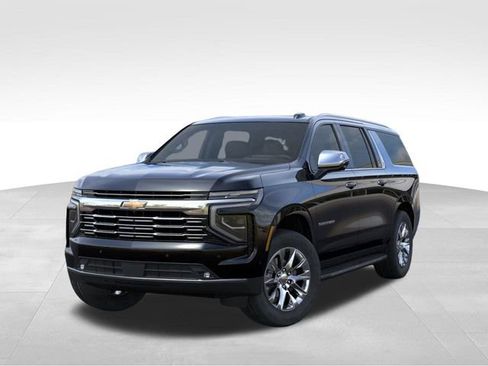 New 2026 Chevrolet Suburban Premier image 7