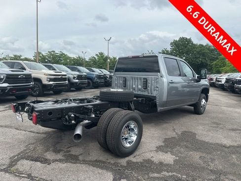 New 2026 Chevrolet Silverado 3500 LT w/ Convenience Package AWD/4WD image 3